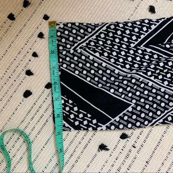 Calvin Klein Black and White Light Weight Pant - Picture 7 of 8